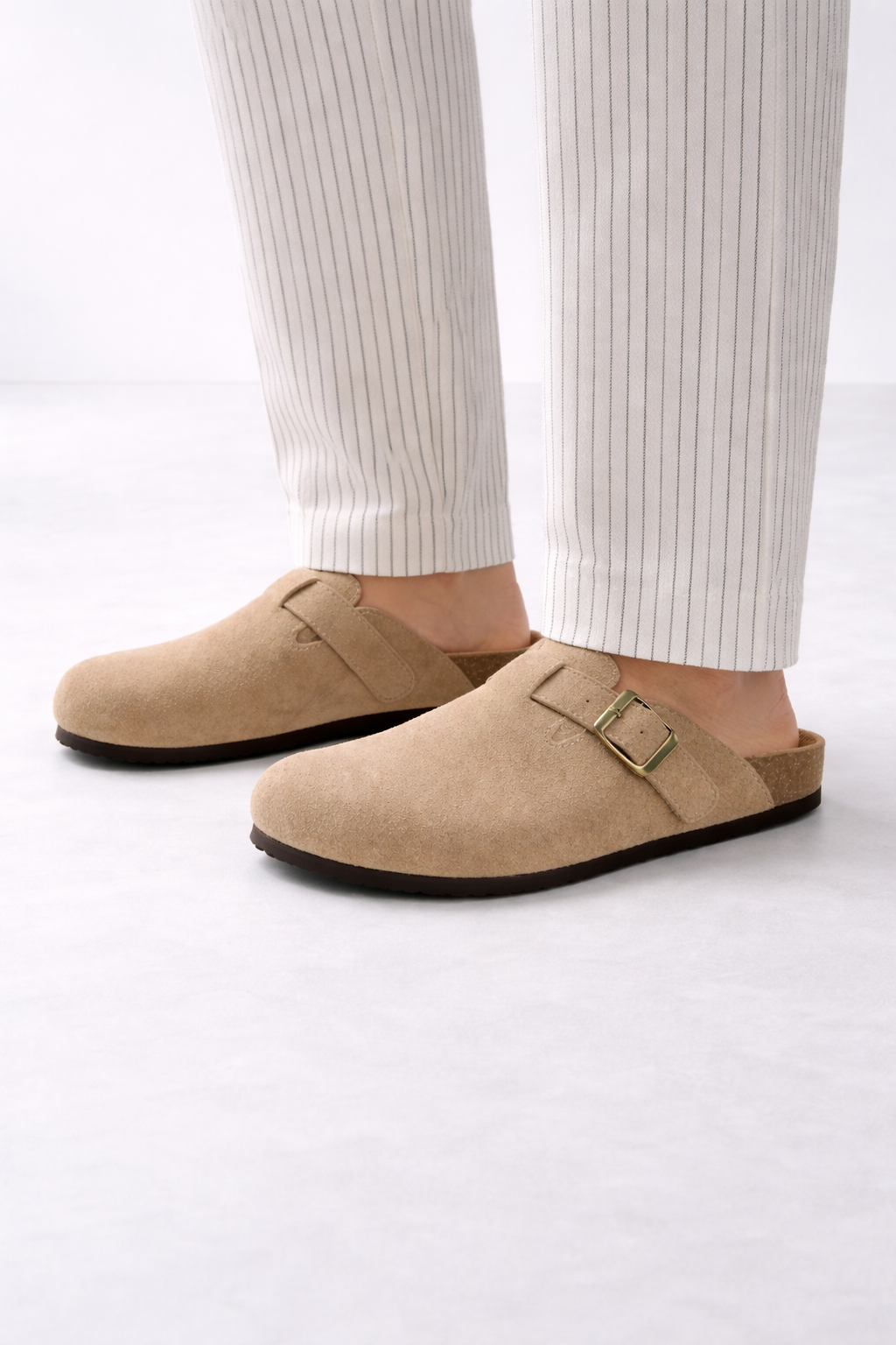 Zuecos de piel minimal – LYNO